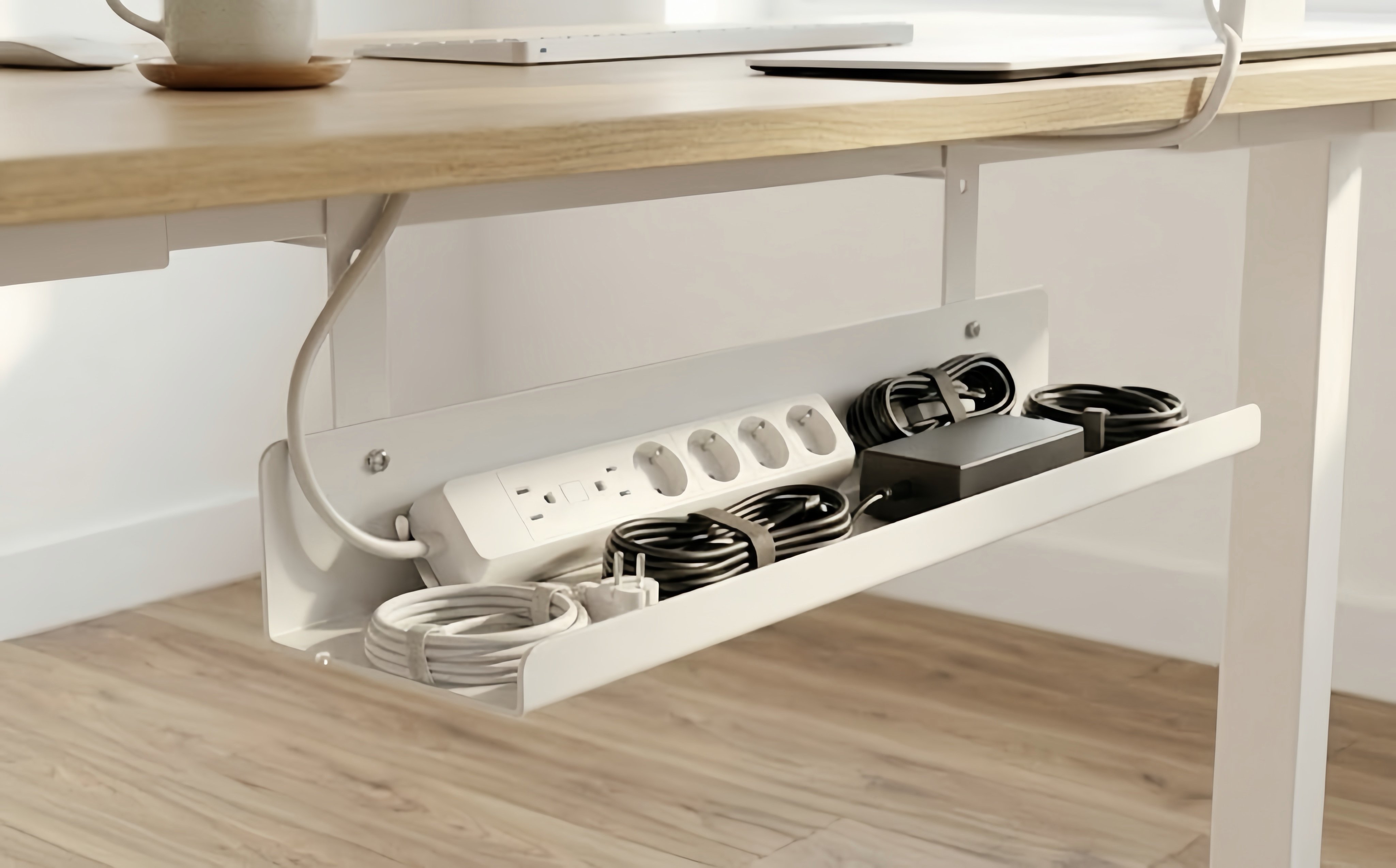 ถาดจัดเก็บสายไฟใต้โต๊ะ