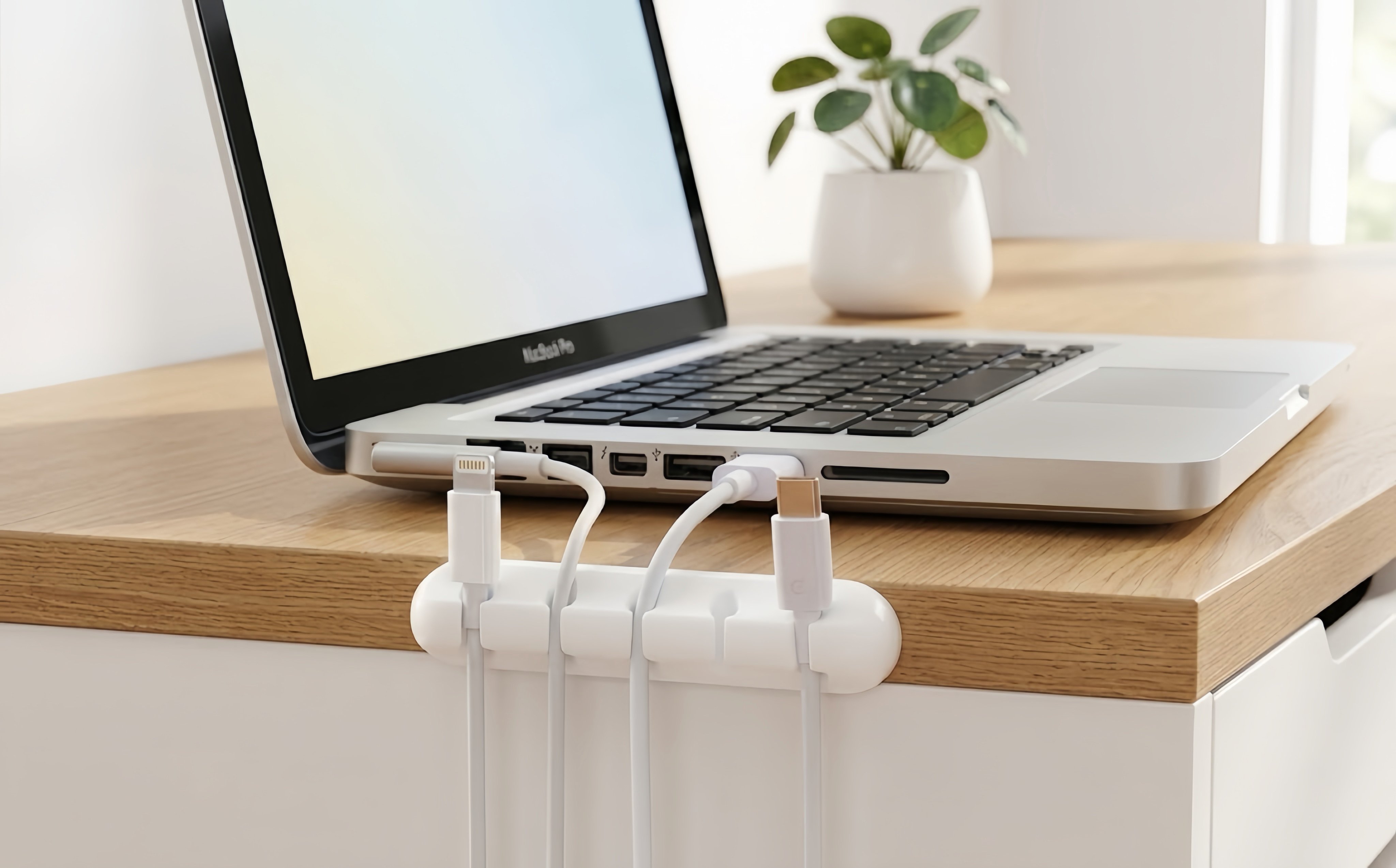 คลิปหนีบสายไฟ