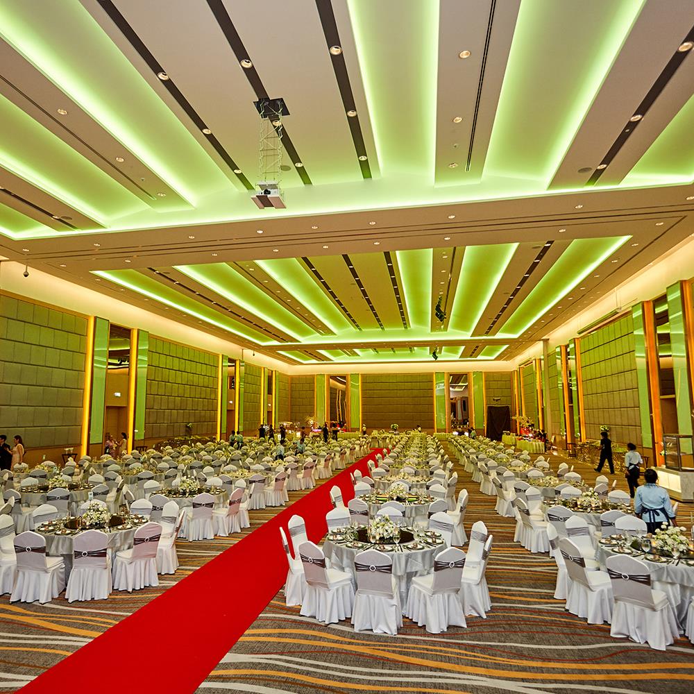 โต๊ะพับกลมอเนกประสงค์ NEWSTORM HDPE NST-120R 120 ซม. สีครีม