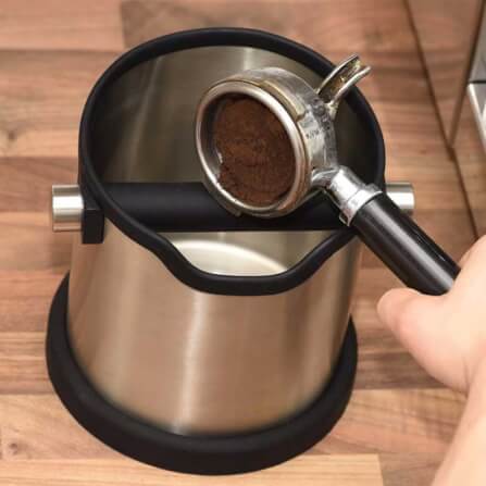 ที่เคาะกากกาแฟ สแตนเลส ทรงกลม ETZEL สูง 16 ซม. สีดำ_1