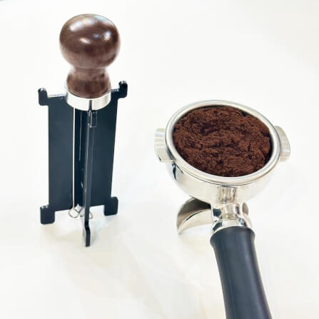 เข็มเกลี่ยผงกาแฟ ETZEL สแตนเลส ด้ามไม้แท้ พร้อมแท่นวาง_2