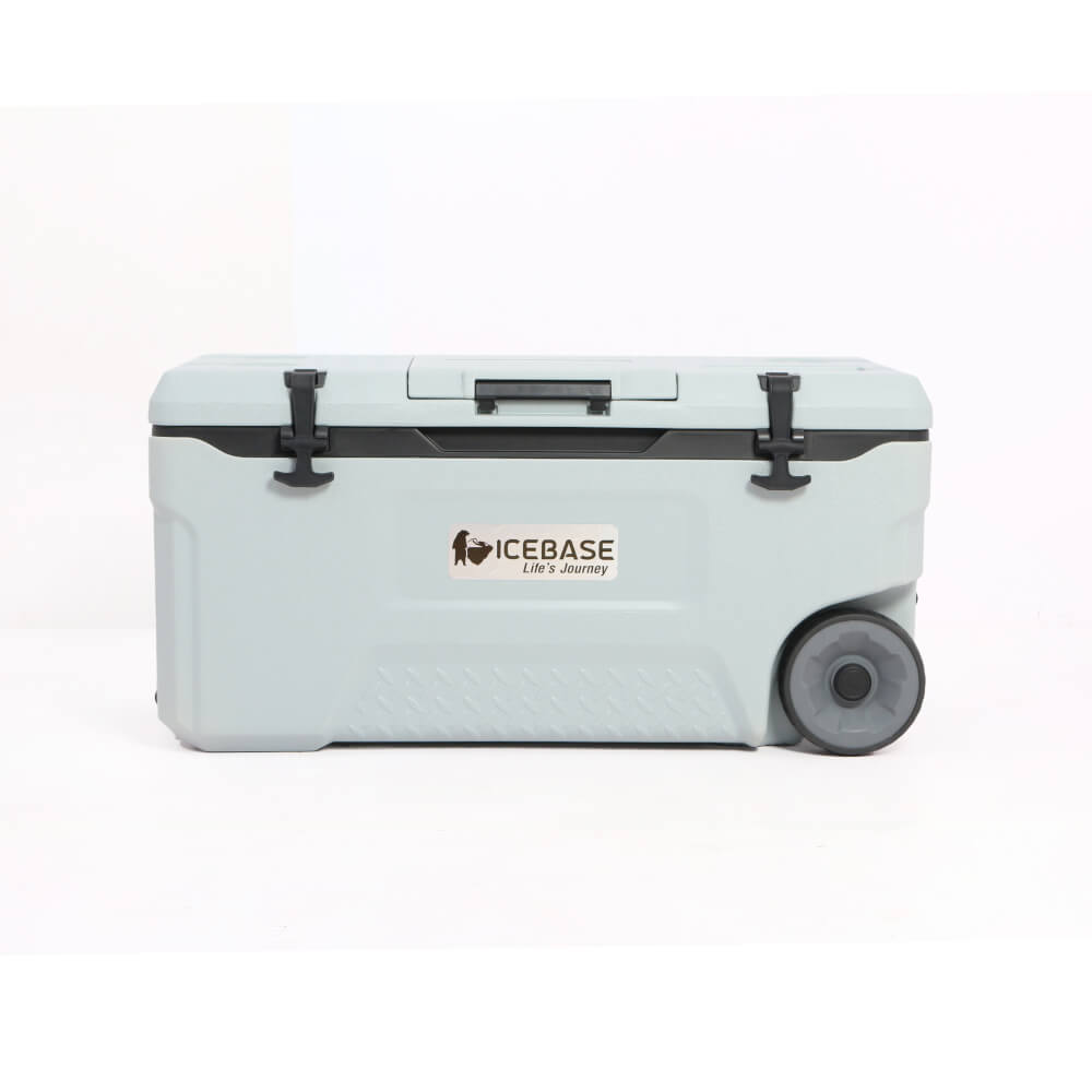 กระติกน้ำแข็งเก็บความเย็น ICEBASE รุ่น CLT-801 (TITAN) ขนาด 50 ลิตร สีเทา