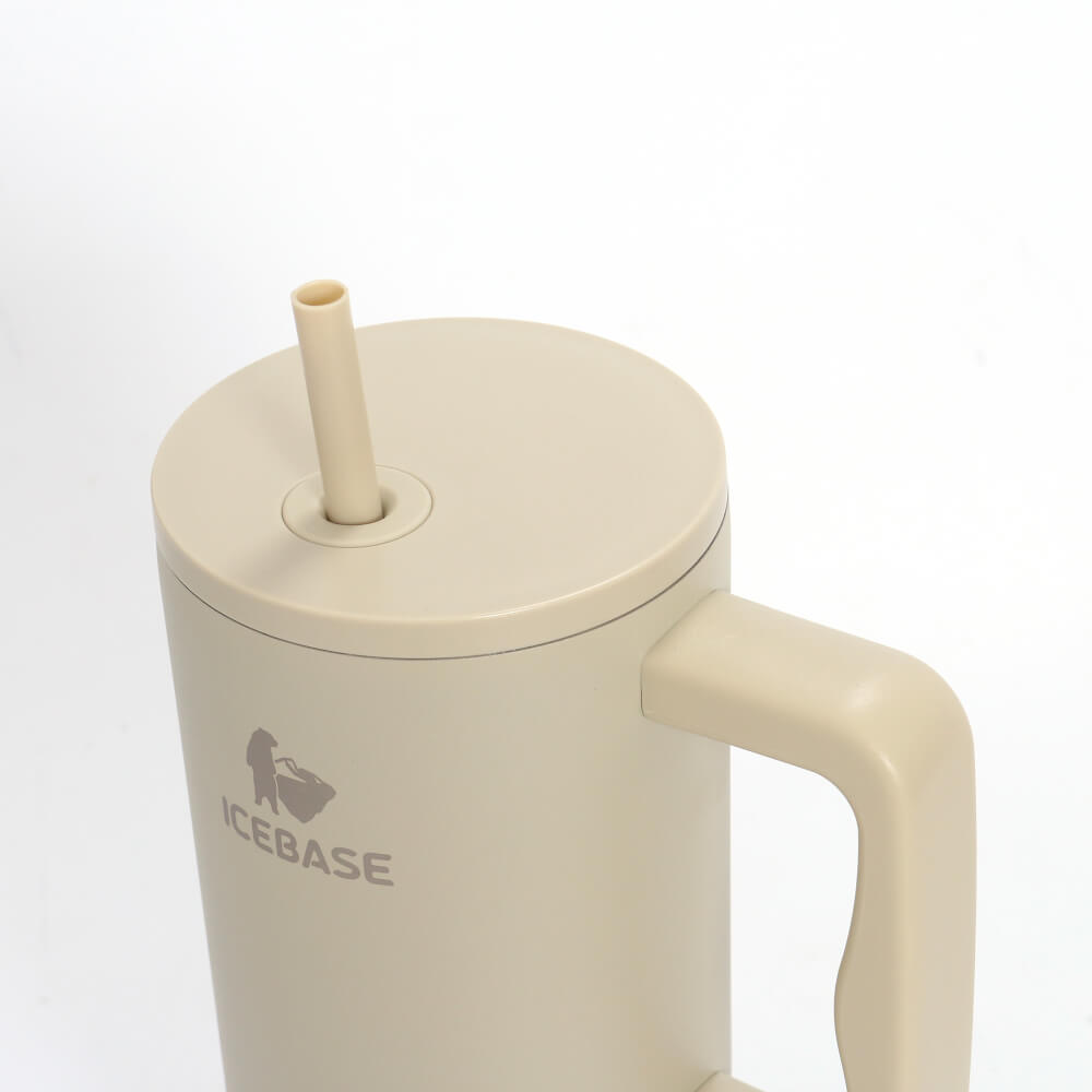 แก้วเก็บความเย็น ICEBASE รุ่น VLM-524BE (LOOP) ขนาด 900 ML สีเบจ