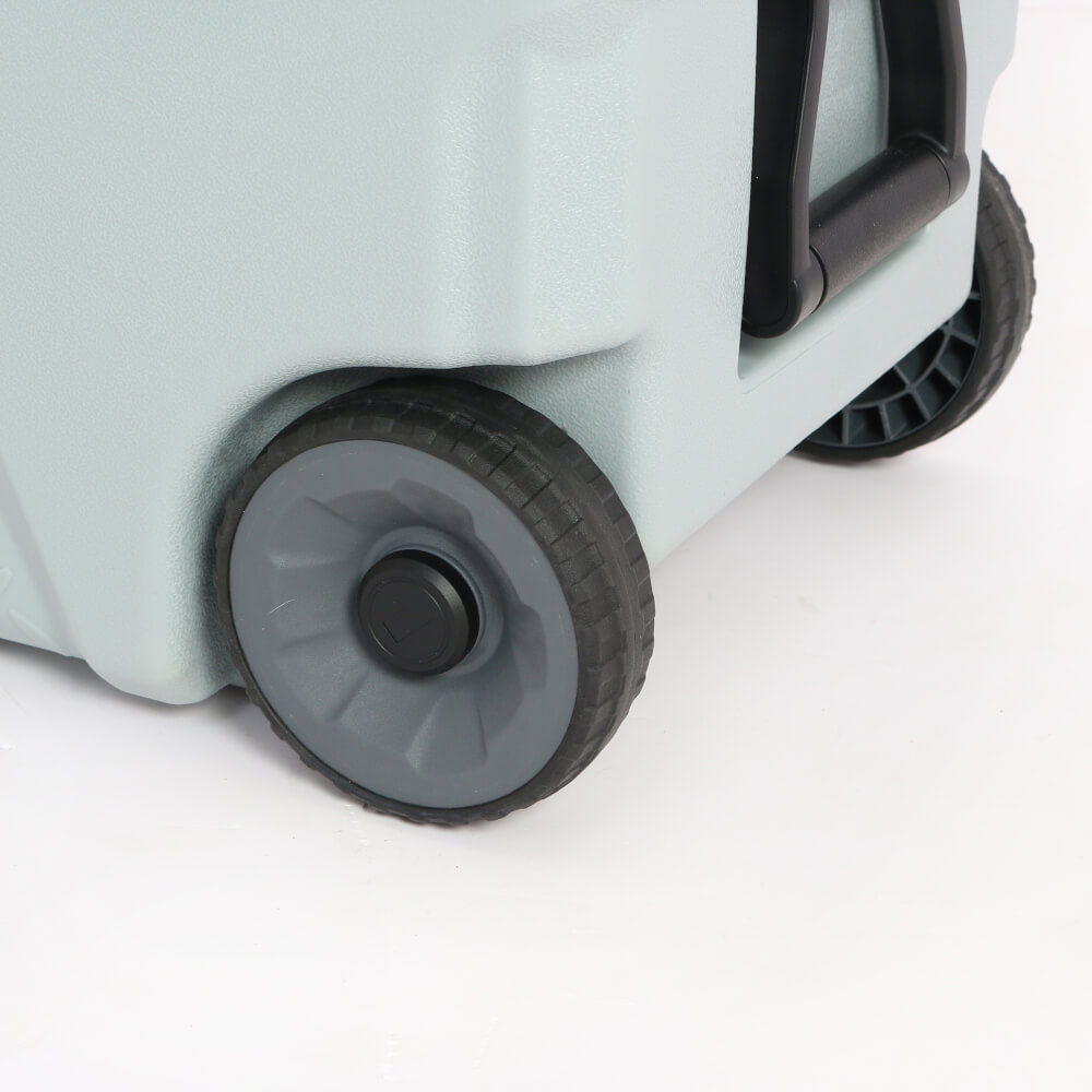 กระติกน้ำแข็งเก็บความเย็น ICEBASE รุ่น CLT-801 (TITAN) ขนาด 50 ลิตร สีเทา