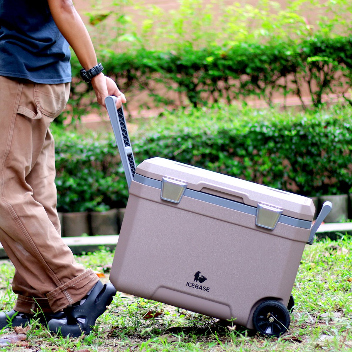 กระติกน้ำแข็งเก็บความเย็น ICEBASE รุ่น CLP-301CE (PEGASUS) ขนาด 45 ลิตร สีโคโค่เอิร์ธ_6