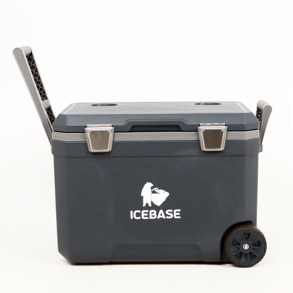 กระติกน้ำแข็งเก็บความเย็น ICEBASE รุ่น CLP-301BL (PEGASUS) ขนาด 45 ลิตร สีน้้ำเงิน