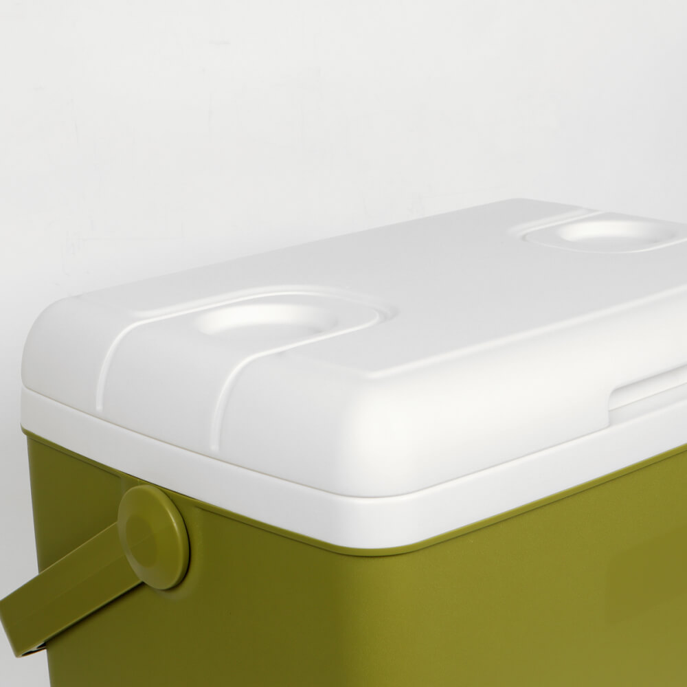 กระติกน้ำแข็งเก็บความเย็น ICEBASE รุ่น CLP-306GN (URANUS) ขนาด 28 ลิตร สีเขียว