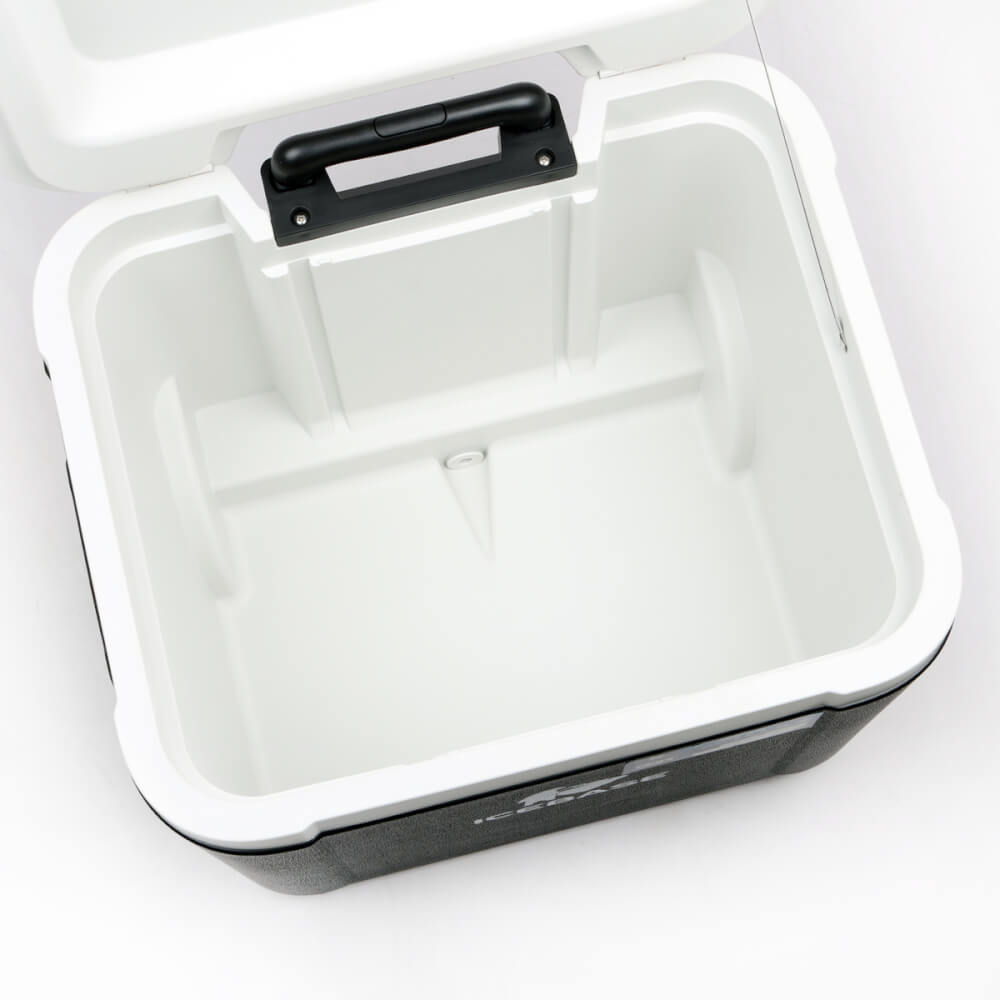 กระติกน้ำแข็งเก็บความเย็น ICEBASE รุ่น CLP-309BK (PLUTO) ขนาด 52 ลิตร สีดำ