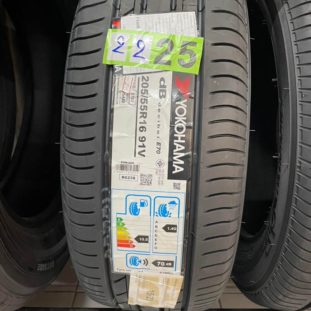 ยางรถยนต์ YOKOHAMA รุ่น E70B ขนาด 215/55R17 จำนวน 4 เส้น_6