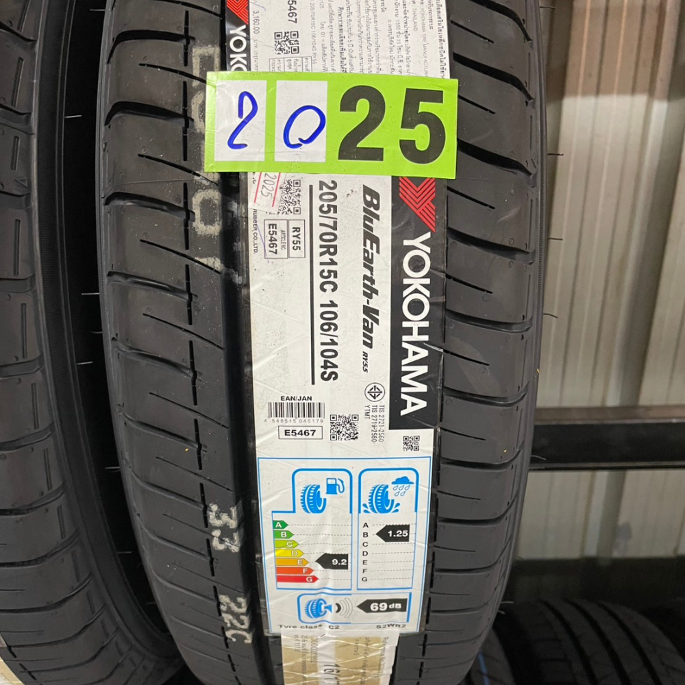 ยางรถยนต์ YOKOHAMA รุ่น BLUEARTH-VAN RY55  ขนาด 215/65R16 จำนวน 4 เส้น_4