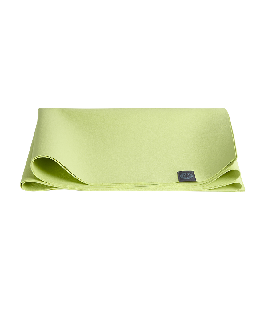 เสื่อโยคะ MANDUKA รุ่น EKO® SUPERLITE TRAVEL 1.5MM สีเขียวอ่อน (71