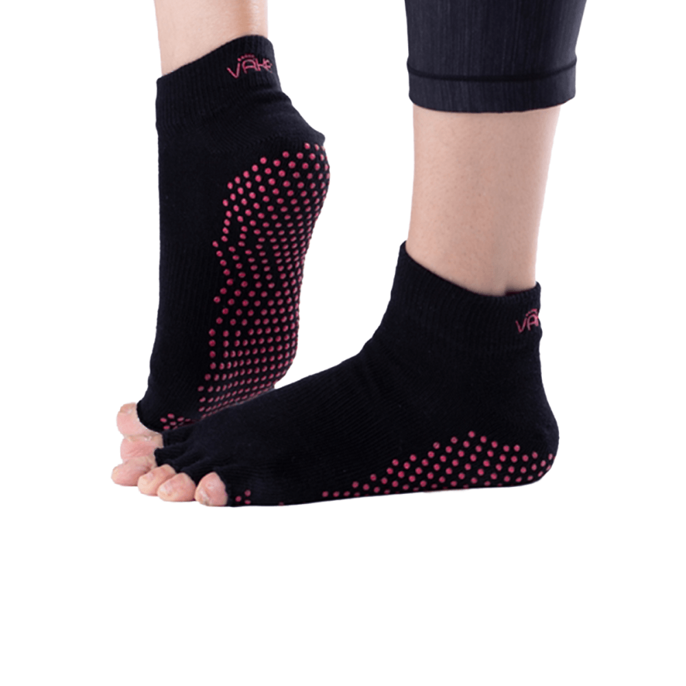 ถุงเท้ากันลื่นเปิดนิ้ว Vaken รุ่น Grip Socks Half Toe ไซส์ M/L สีดำดอทชมพู