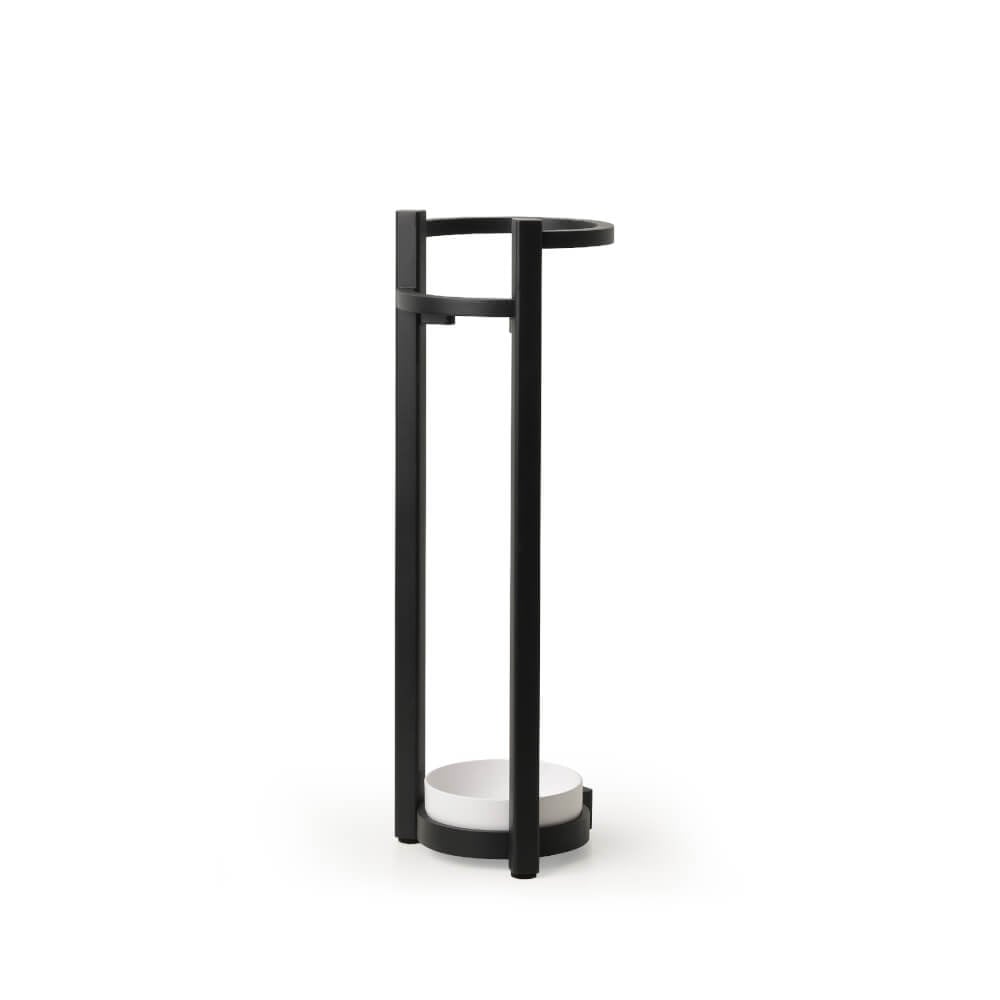 ที่จัดเก็บร่มวางร่มได้จำนวน 5 คันดีไซน์สวยไม้บีชจริง Pana Objects รุ่น Steve: Umbrella Stand ทำสีดำ ถาดรองน้ำสีขาว size 15x18x52 ซม