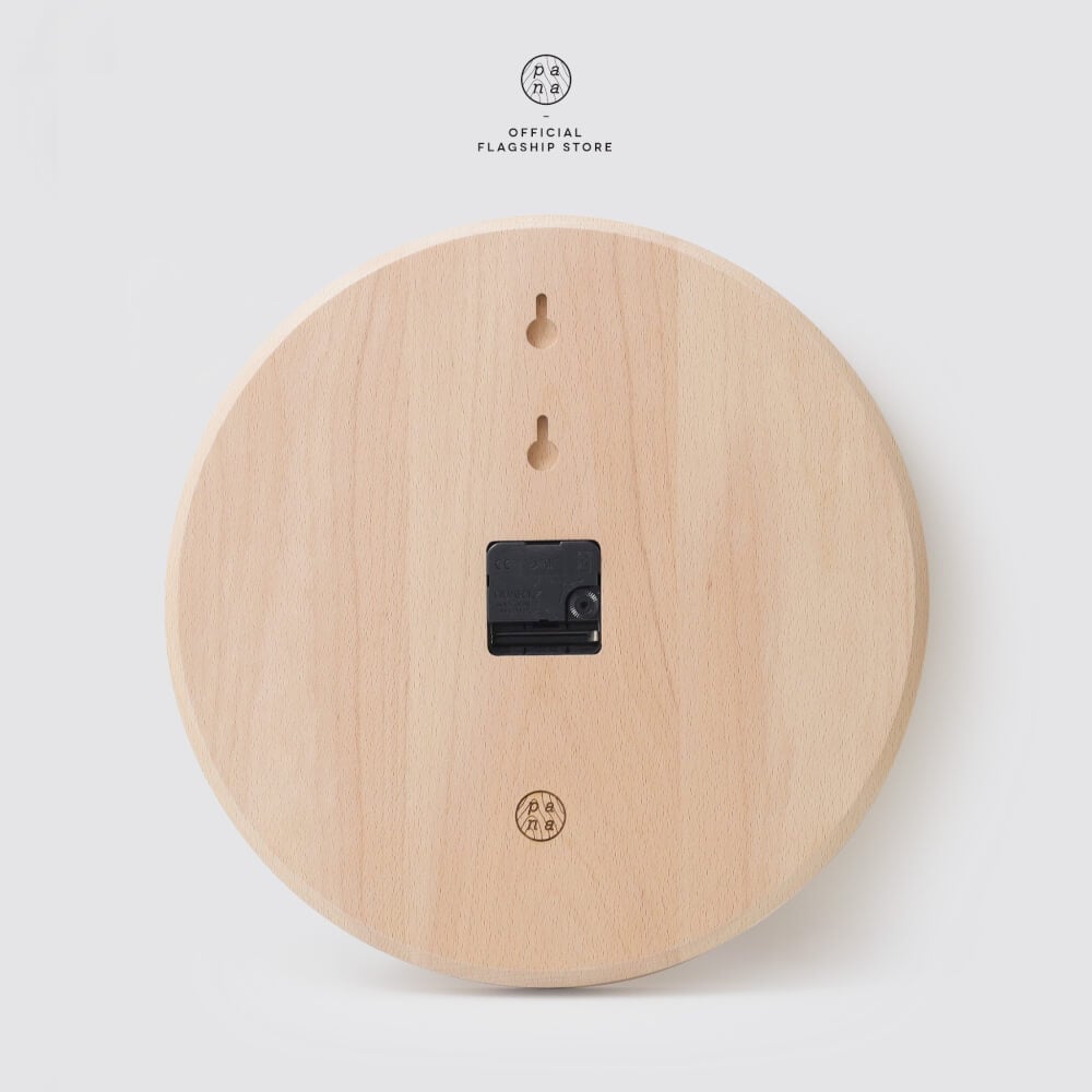 นาฬิกาแขวนผนังไม้บีชจริง Pana Objects รุ่น Timy 38 cm เรือนไม้ทำสีเหลืองเข็มขาว: ดีไซน์มินิมอลตัวเลขเครื่องเดินเงียบ size 38x38x3.4  cm