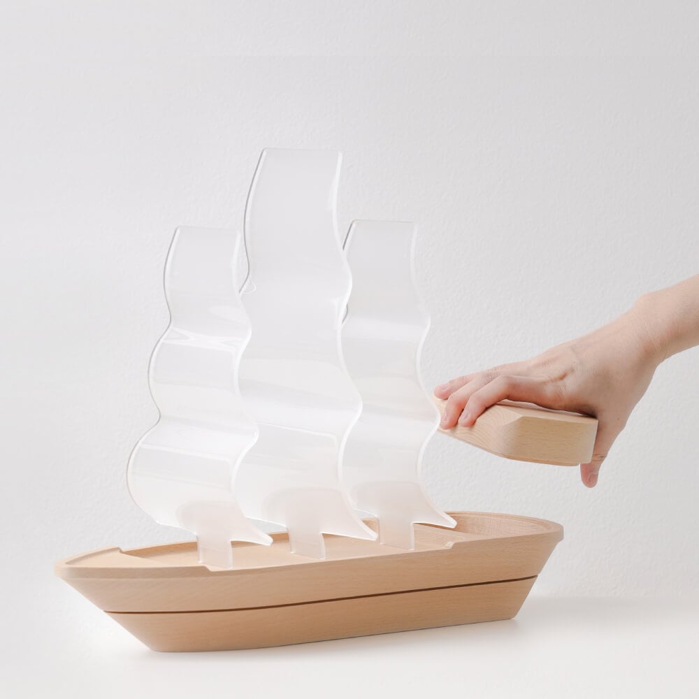 เรือสำเภาตกแต่งโต๊ะเสริมมงคลขึ้นชิ้นงาน 3 มิติไม้บีชจริง Pana Objects รุ่น Liao table decoration size 14 x 40 x 34 ซม
