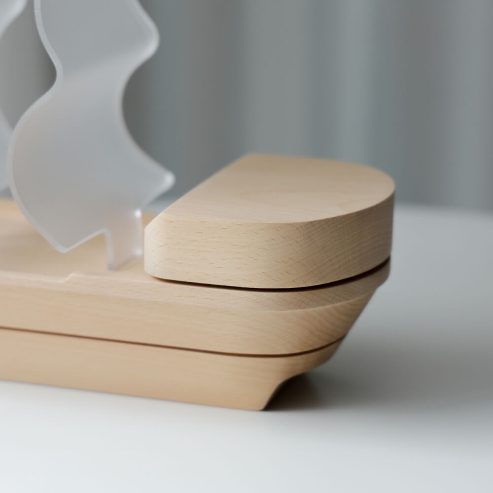 เรือสำเภาตกแต่งโต๊ะเสริมมงคลขึ้นชิ้นงาน 3 มิติไม้บีชจริง Pana Objects รุ่น Liao table decoration size 14 x 40 x 34 ซม