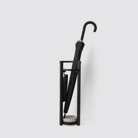 ที่จัดเก็บร่มวางร่มได้จำนวน 5 คันดีไซน์สวยไม้บีชจริง Pana Objects รุ่น Steve: Umbrella Stand ทำสีน้ำเงินนาวี ถาดรองน้ำสีขาว size 15x18x52 ซม_1