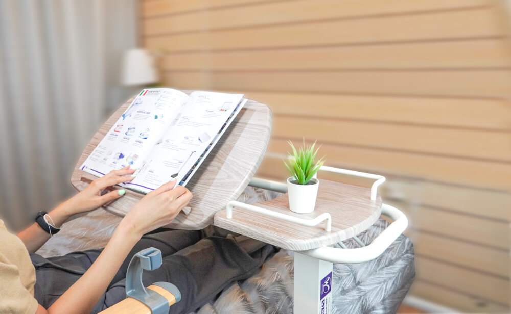 โต๊ะคร่อมเตียง ปรับหน้าโต๊ะได้ ALLWELL ENT1103C โครงสีขาว หน้าโต๊ะสีวอลนัท