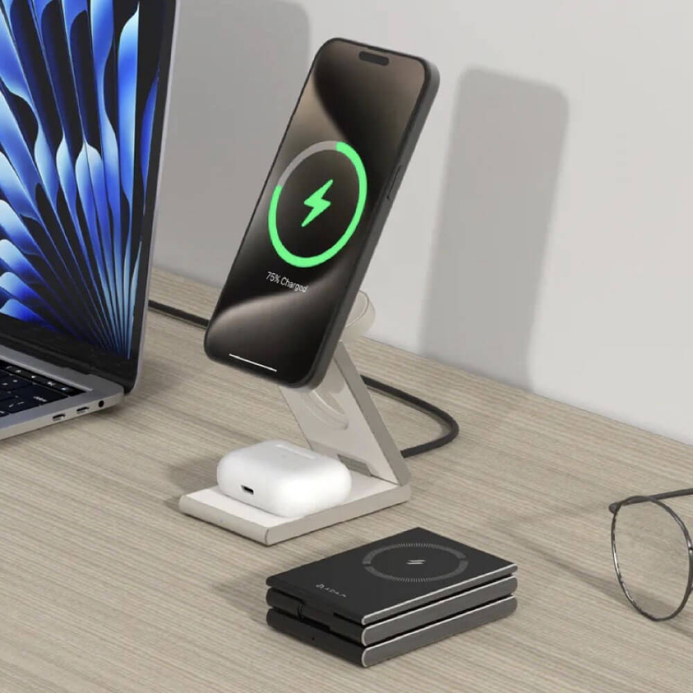 แท่นชาร์จไร้สาย Adam Elements Mag Z Magnetic 3-in-1 Foldable Travel Charging Station สีดำ