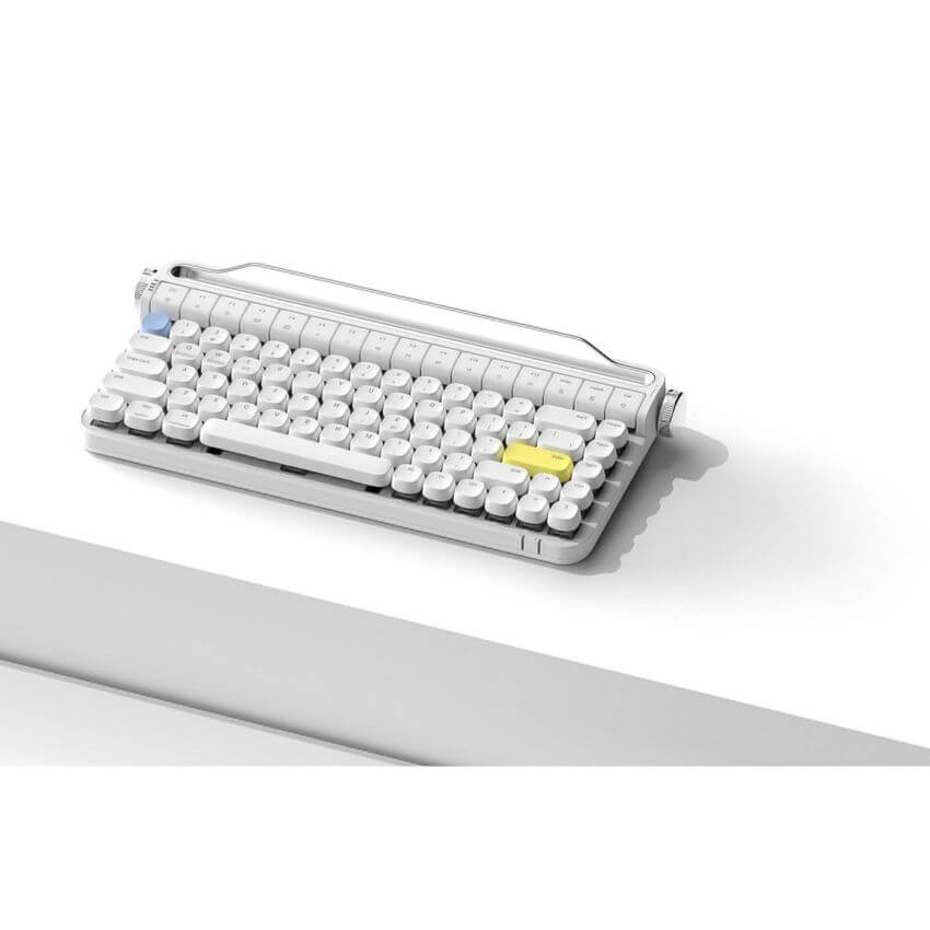 คีย์บอร์ด Actto Mechanical Keyboard RGB สีขาว