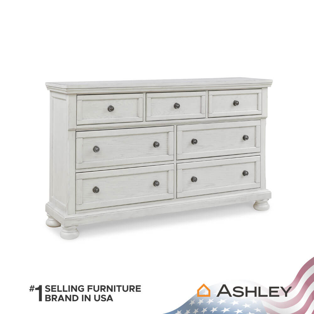 ตู้ลิ้นชัก 7 ลิ้นชัก ASHLEY FURNITURE HOMESTORE รุ่น ROBBINSDALE/166 สีขาววินเทจ