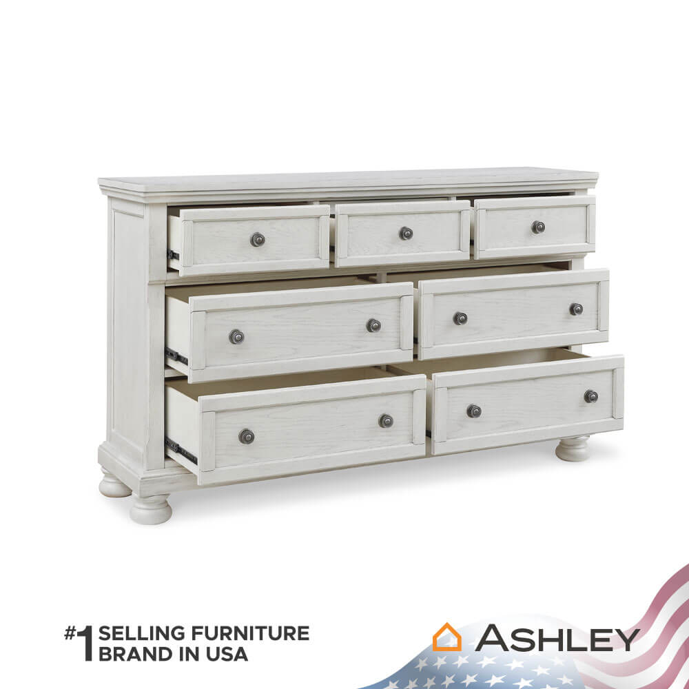 ตู้ลิ้นชัก 7 ลิ้นชัก ASHLEY FURNITURE HOMESTORE รุ่น ROBBINSDALE/166 สีขาววินเทจ