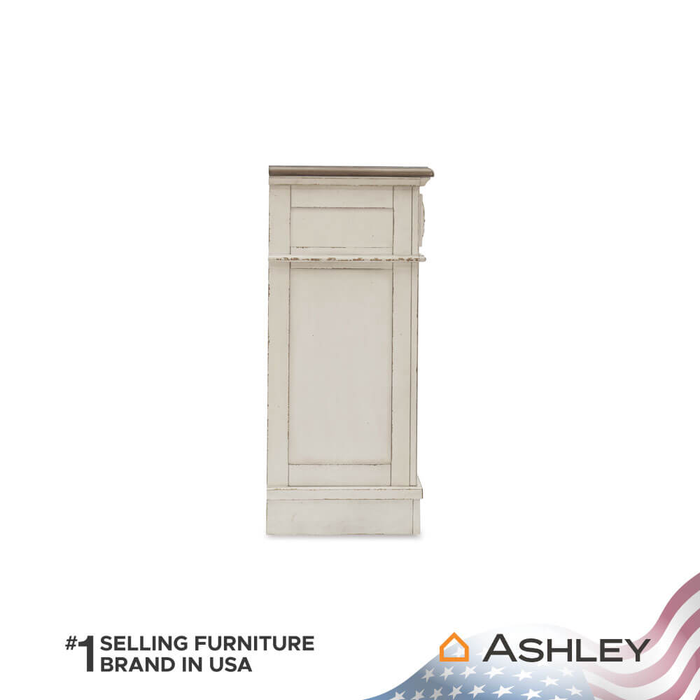 ตู้ลิ้นชัก 7 ลิ้นชัก ASHLEY FURNITURE HOMESTORE รุ่น REALYN/162 สีขาววินเทจ