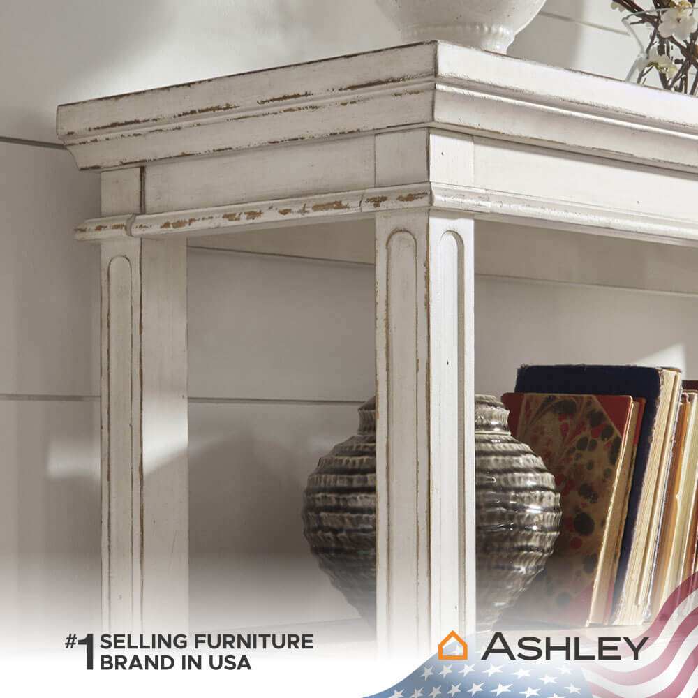 ชั้นวางของโล่ง 4 ชั้น 1 ลิ้นชัก ASHLEY FURNITURE HOMESTORE รุ่น REALYN สีขาววินเทจ