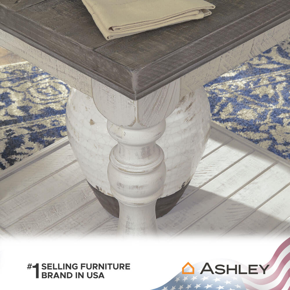 โต๊ะข้าง ASHLEY FURNITURE HOMESTORE รุ่น HAVALANCE/66 สีขาววินเทจ
