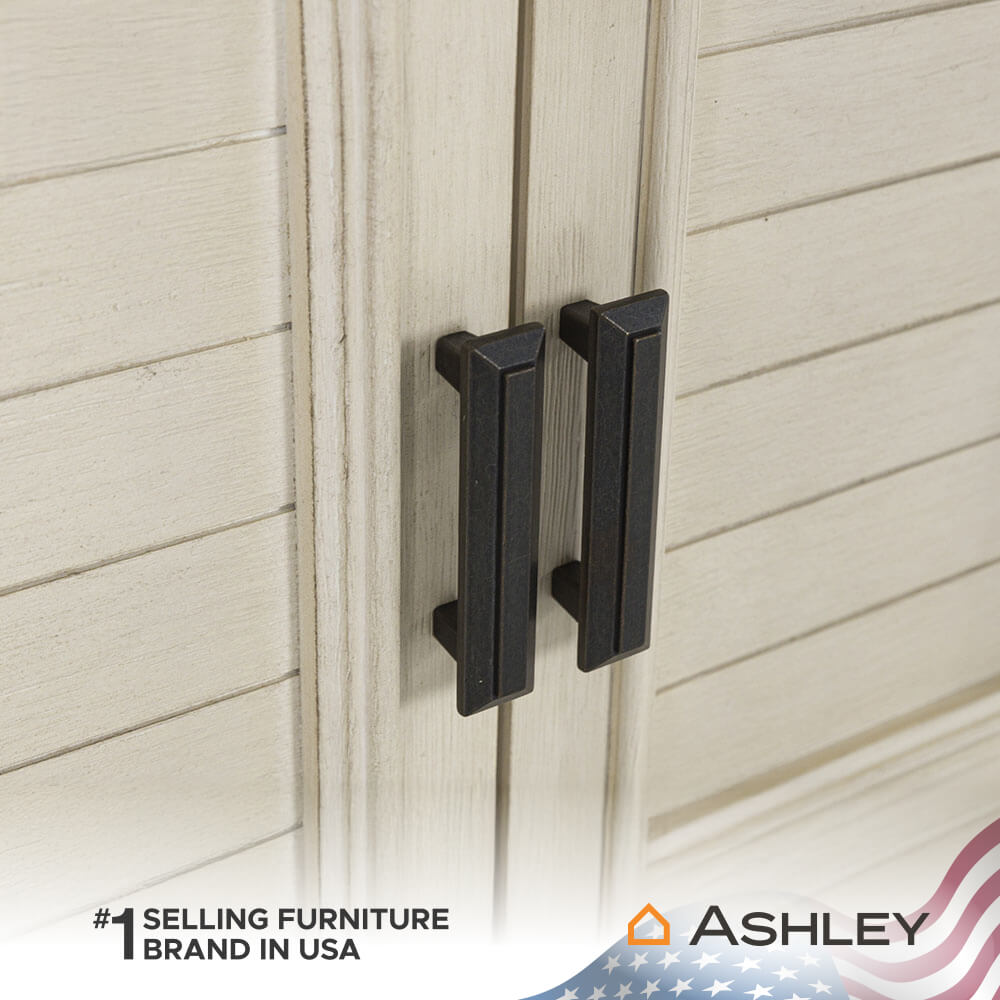 ตู้วางทีวี ASHLEY FURNITURE HOMESTORE รุ่น BOLANBURG/200 สีขาววินเทจ