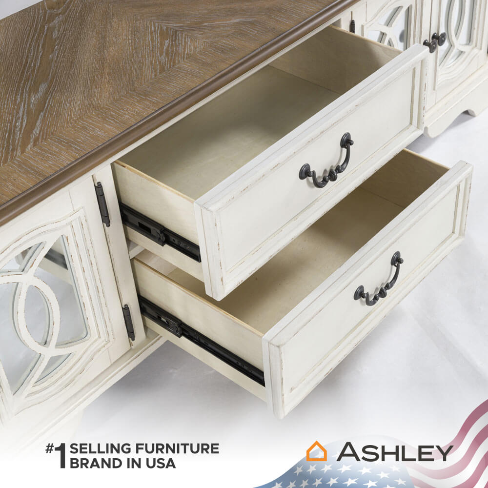ตู้วางทีวี ASHLEY FURNITURE HOMESTORE รุ่น REALYN/200 สีขาววินเทจ