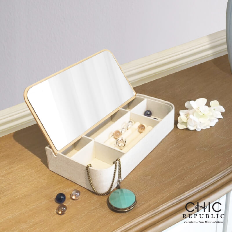 กล่องใส่เครื่องประดับ CHIC REPUBLIC รุ่น CERELIA-C