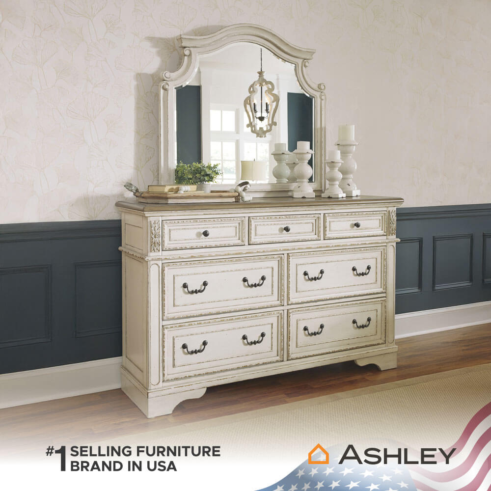ตู้ลิ้นชัก 7 ลิ้นชัก ASHLEY FURNITURE HOMESTORE รุ่น REALYN/162 สีขาววินเทจ