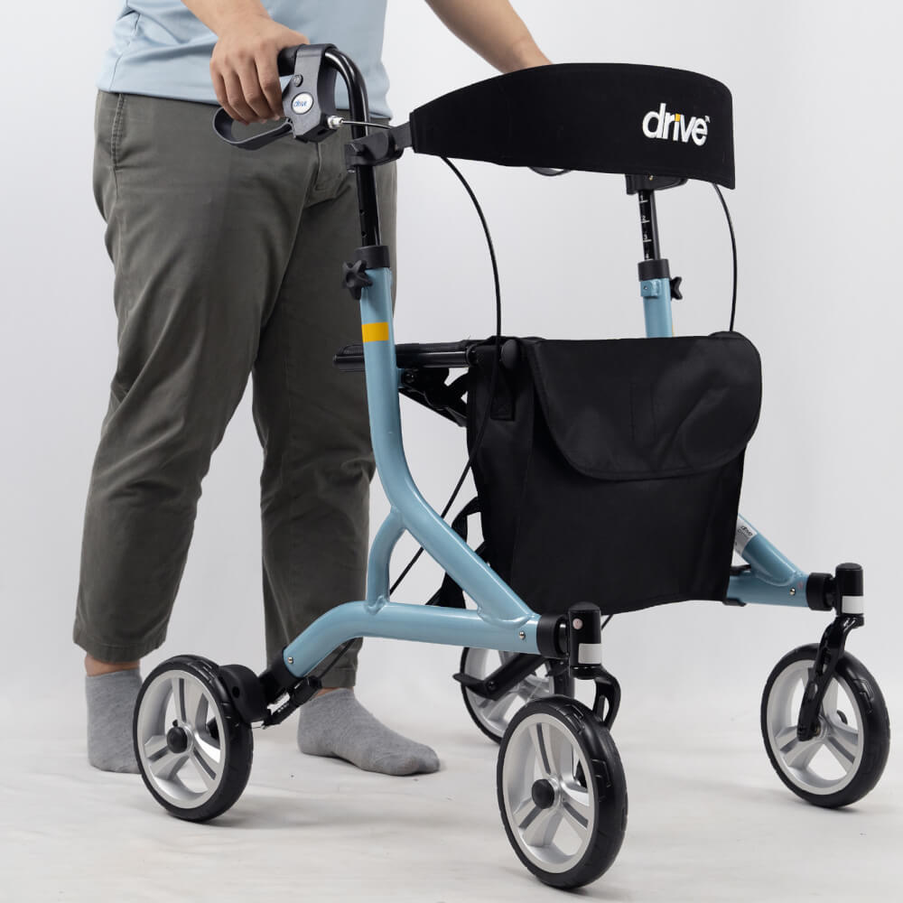 อุปกรณ์ช่วยพยุงเดิน DEVILBISS รุ่น NITRO SL ROLLATOR สีฟ้า
