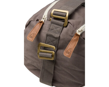 กระเป๋าสะพาย NORDISK KARLSTAD DUFFEL 27L. - DARK GULL GREY_6