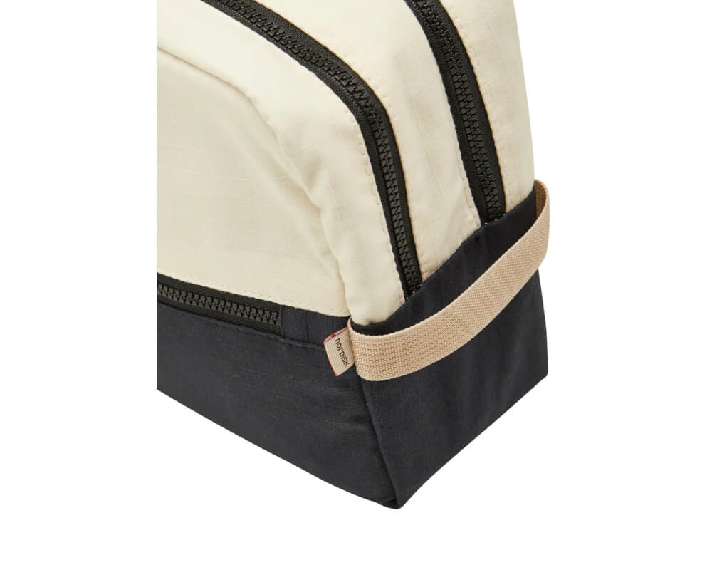 กระเป๋า Nordisk Agger Toilet Bag  Size L_4