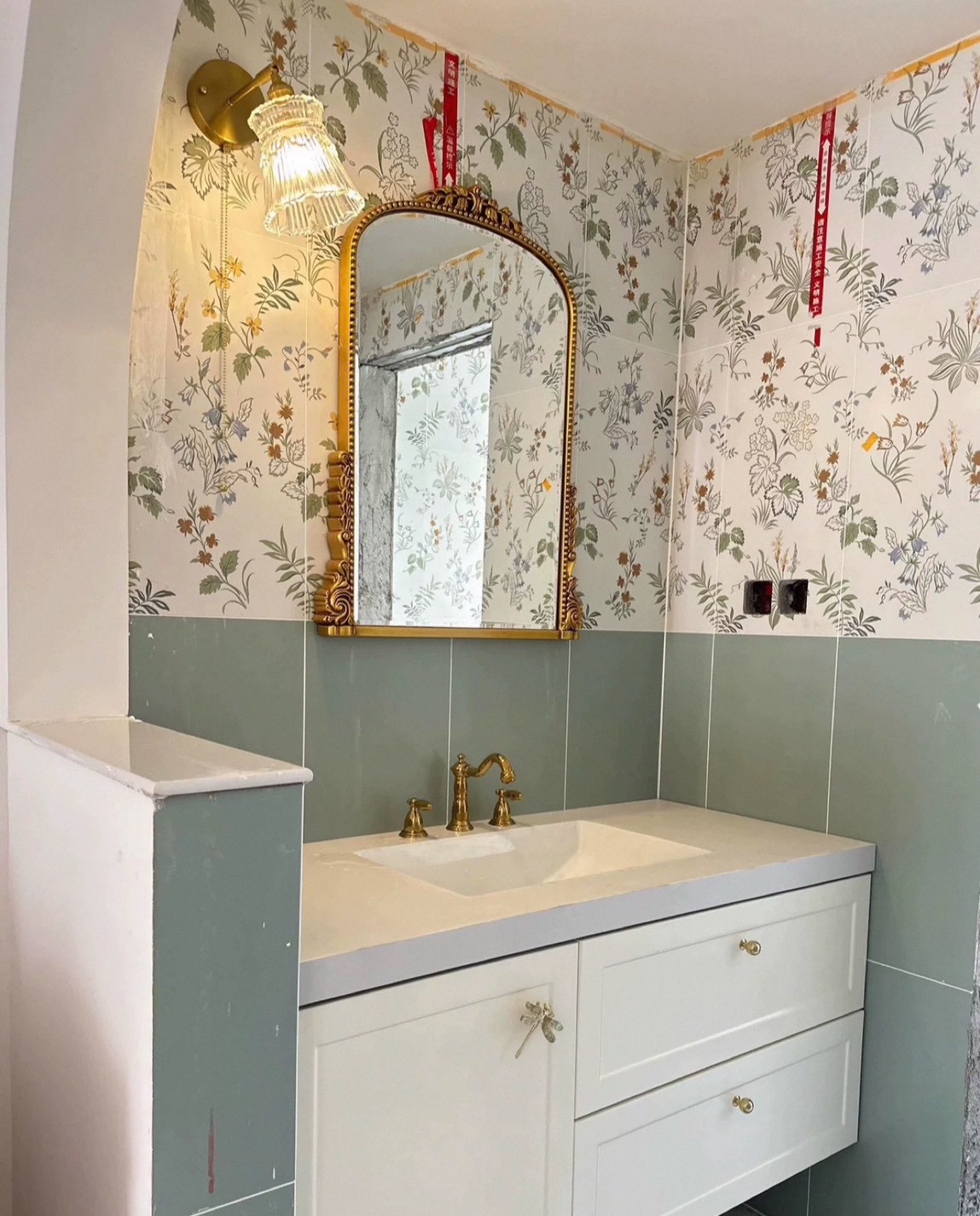 กระจกแขวนผนัง MY DOLLS HOUSE VANITY 80 ซม. สีทอง_3