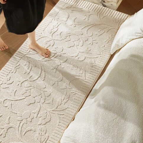 พรม MJHOMEDESIGNS BEDSIDE CARPET 73 ขนาด 60*120 ซม. ครีม