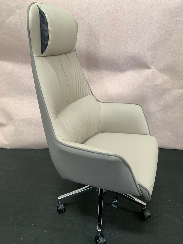 เก้าอี้ผู้บริหาร MJHOMEDESIGNS CH679 สีเทา  L56XW49XH123 CM