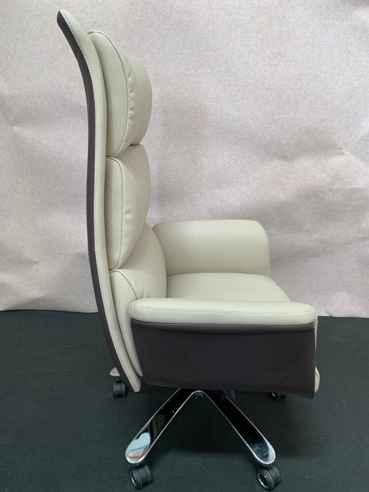 เก้าอี้ผู้บริหาร MJHOMEDESIGNS CH684 สีเทา  L42XW75XH98 CM
