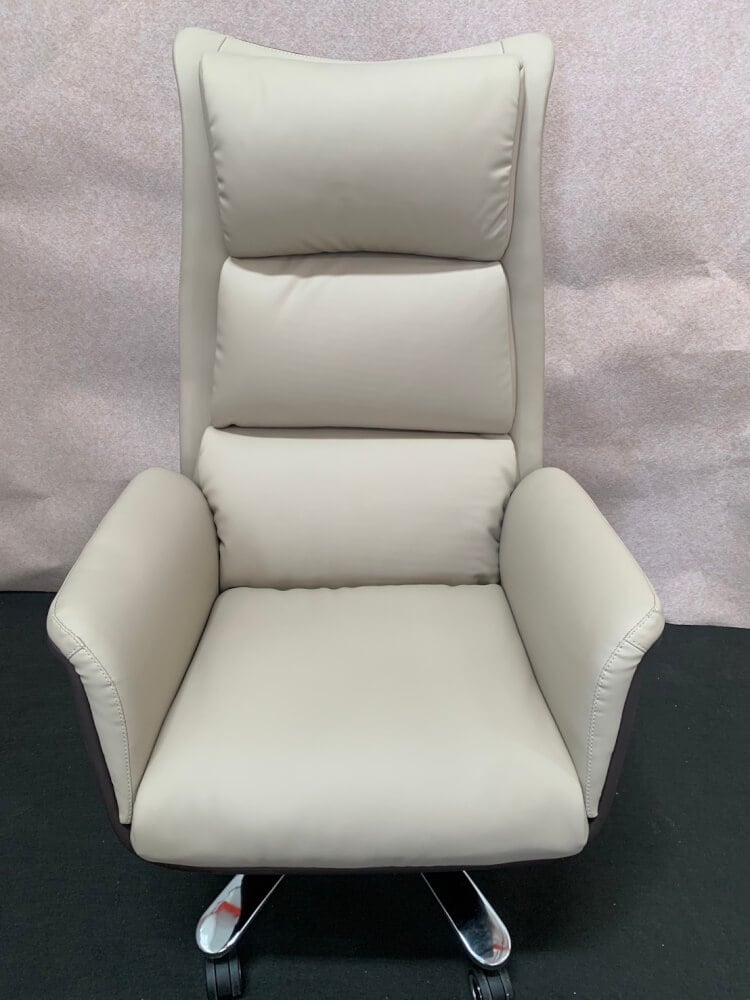 เก้าอี้ผู้บริหาร MJHOMEDESIGNS CH684 สีเทา  L42XW75XH98 CM