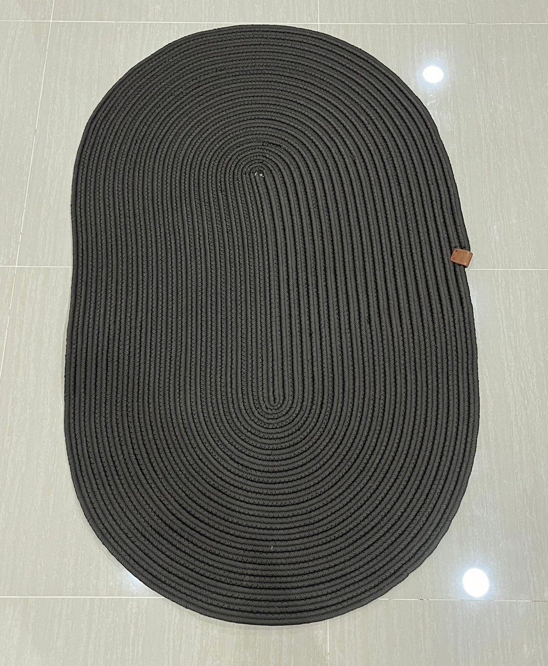 พรม MJhomedesigns Oval Carpet 04 ขนาด 80 x 120 ซม. ดำ_9