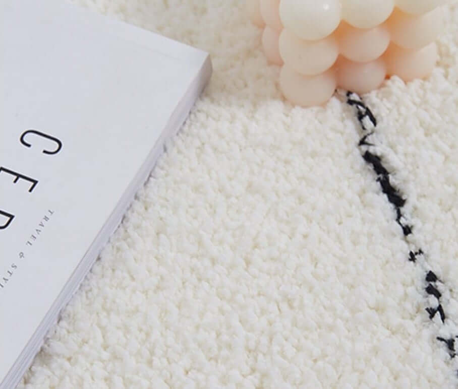 พรม MJhomedesigns Soft Carpet 01 ขนาด 160x 230 ซม. ขาว