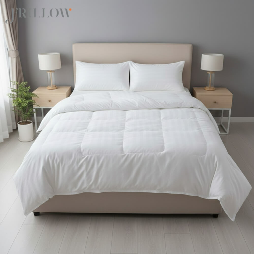 ผ้าห่ม 150&times;200 ซม. FRILLOW HOTEL COLLECTION COTTON SILK 250TC สีขาวลายริ้ว