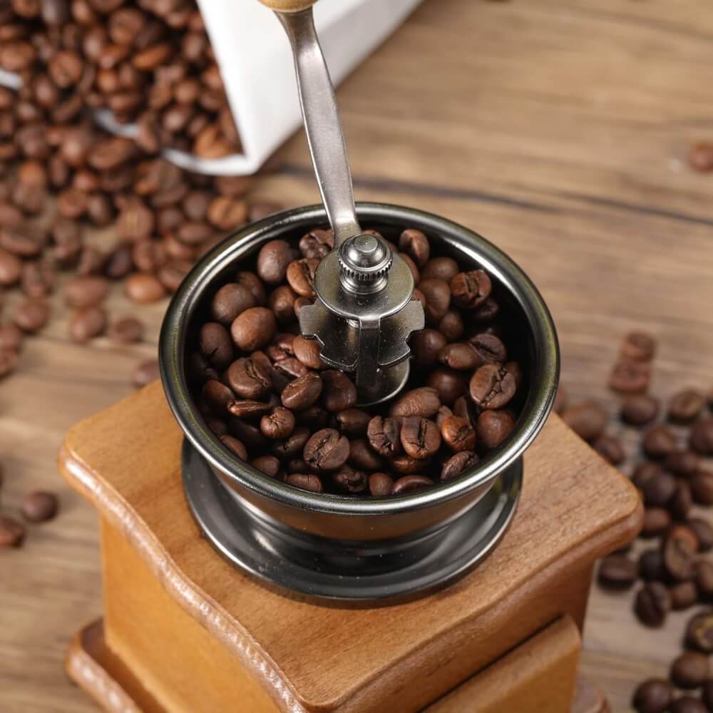 เครื่องบดกาแฟแบบมือหมุนคลาสสิก Norpro 5548 สีไม้เกาลัด