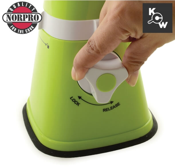  เครื่องทำไอศครีม จากผลไม้แช่แข็ง Norpro 6841 สีเขียว (ระบบ แมนนวล)