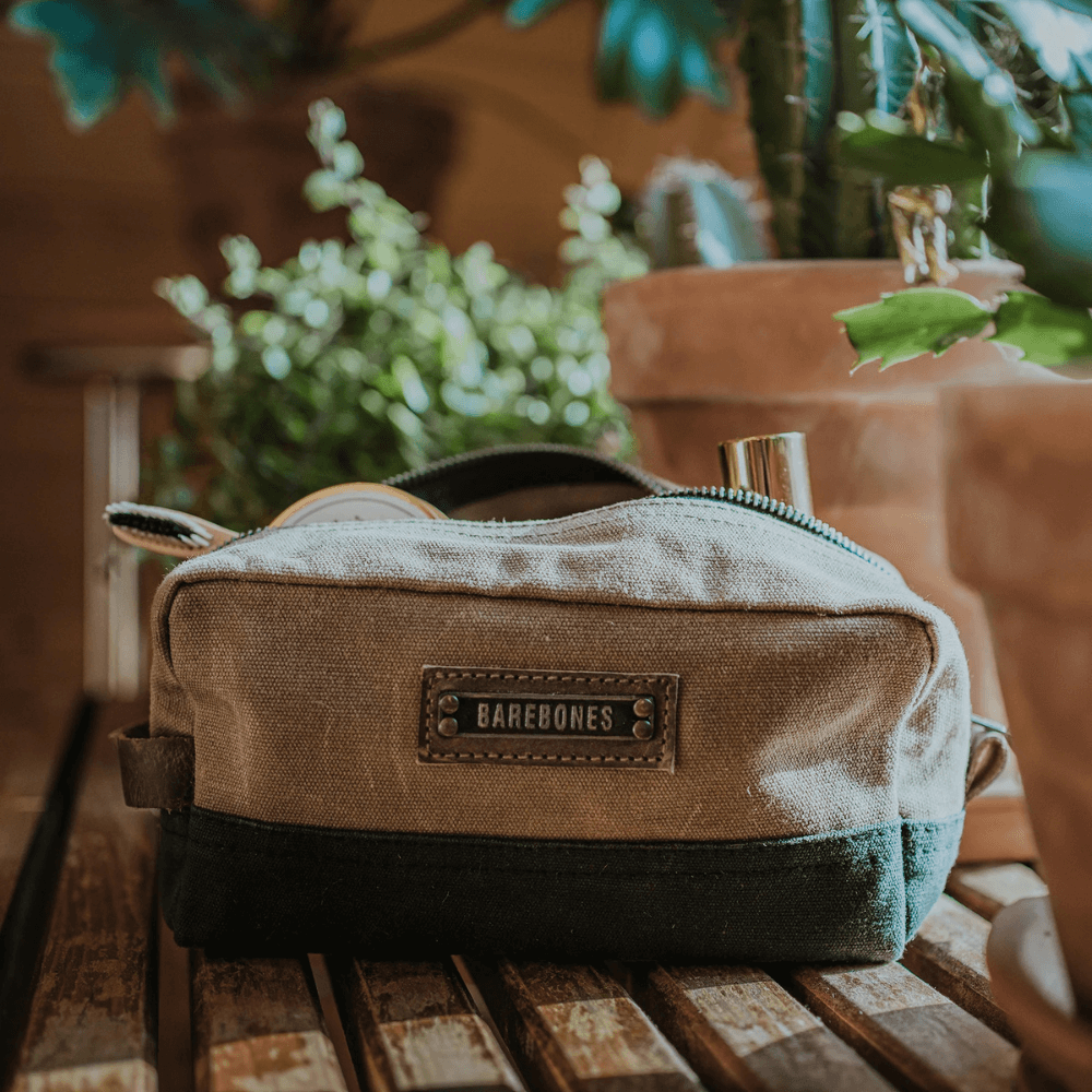 กระเป๋า Neelum Dopp Kit Barebones สีกากี_5