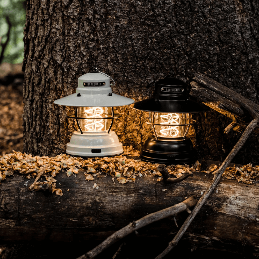 โคมไฟ Outpost Barebones สีขาว