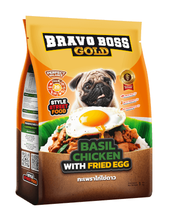 อาหารสุนัข BRAVO BOSS GOLD สไตล์สตรีตฟูด รสกะเพราไก่ไข่ดาว 1 กก._1