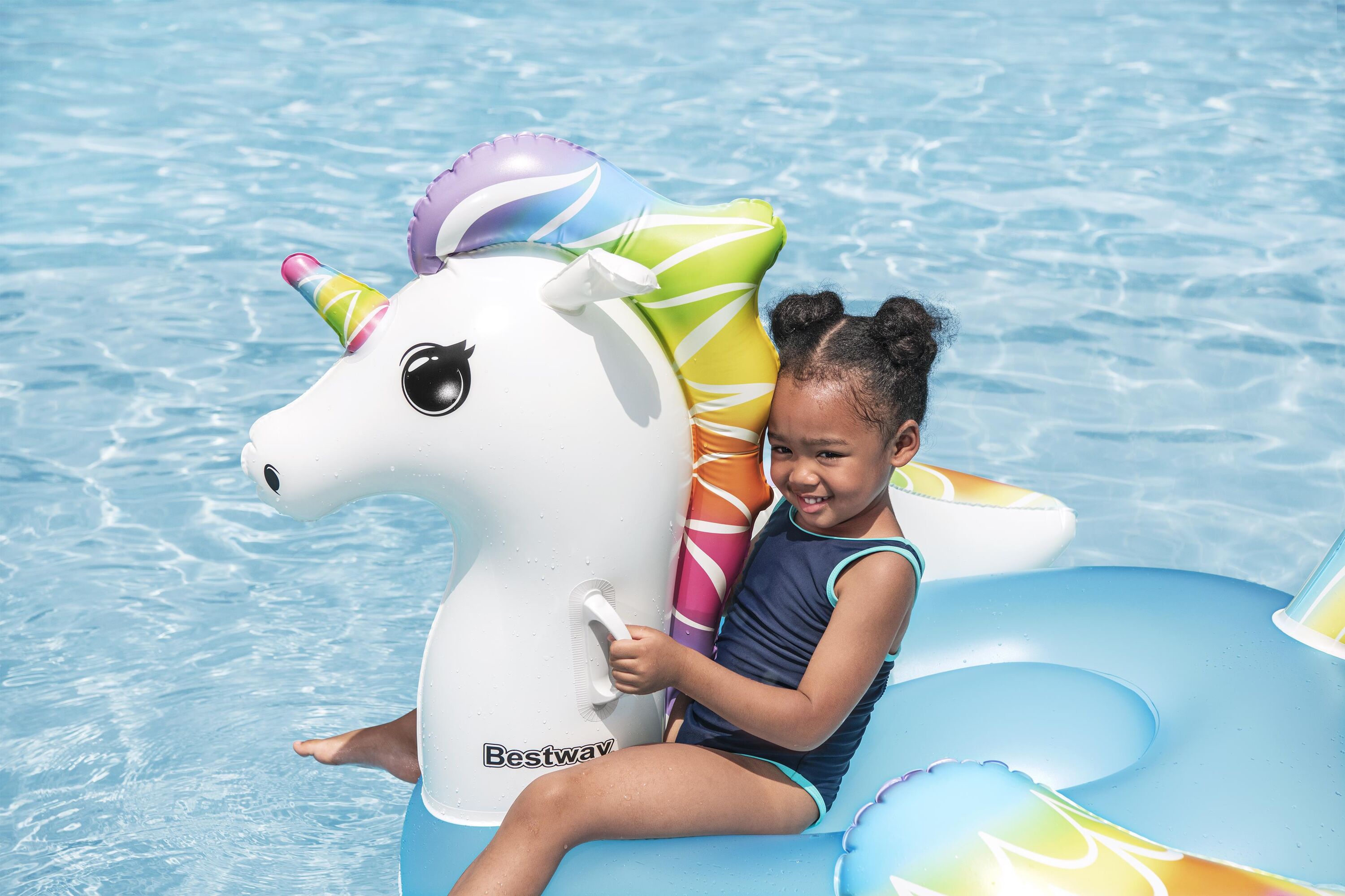 แพลอยน้ำยูนิคอร์น BESTWAY 41114 FANTASY UNICORN ขนาด 1.55M X 1.19M.